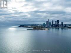 4910 - 30 SHORE BREEZE DRIVE Toronto Ontario, M8V 1A1