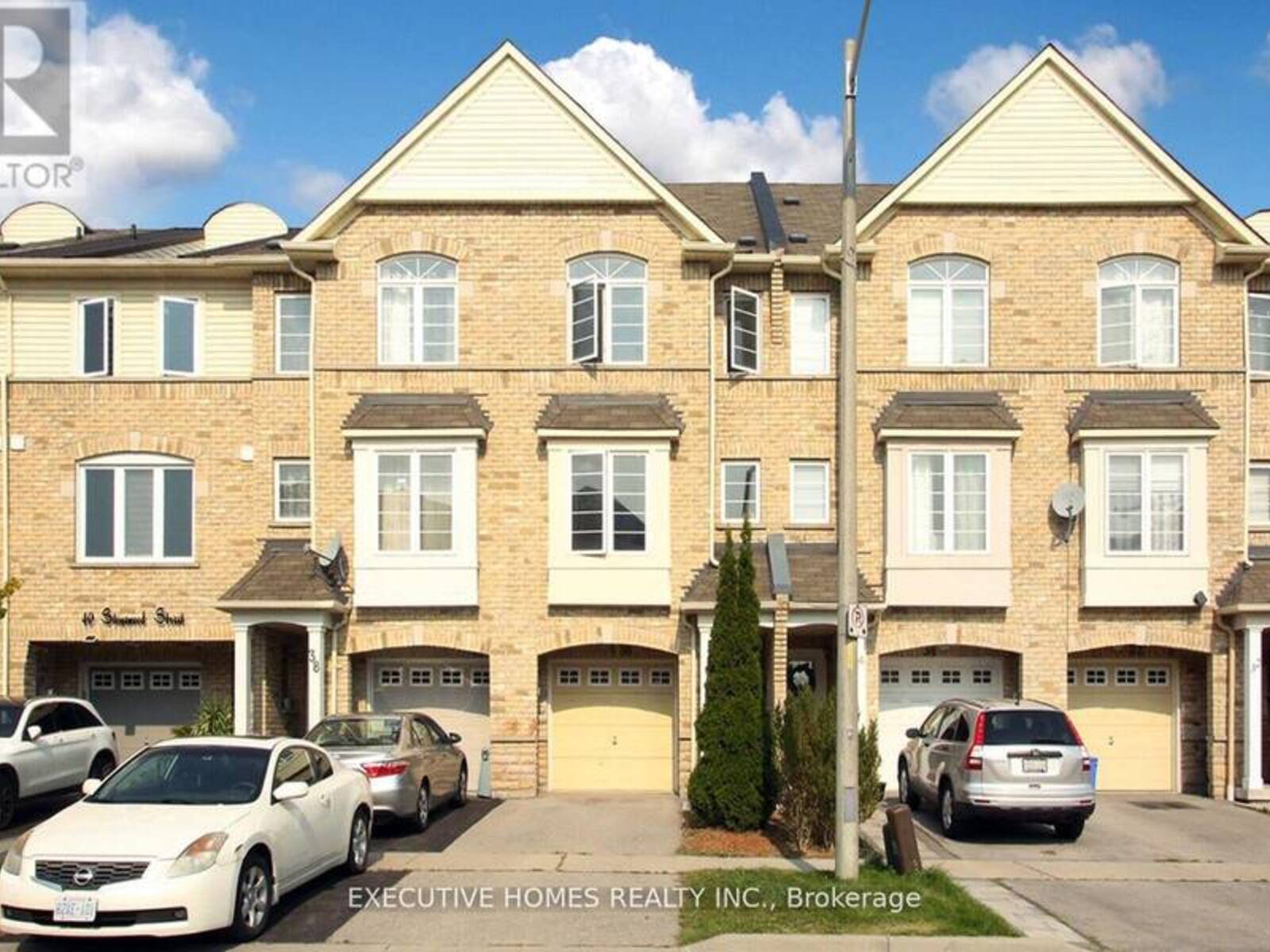 36 STONEWOOD STREET, Ajax, Ontario L1S 0B2