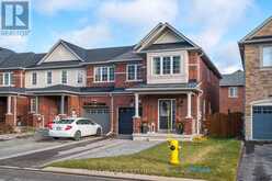 44 DAWS HARE CRESCENT | Whitchurch-Stouffville Ontario | Slide Image Three