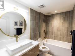 201 - 9 GREENBRIAR ROAD Toronto Ontario, M2K 1H4