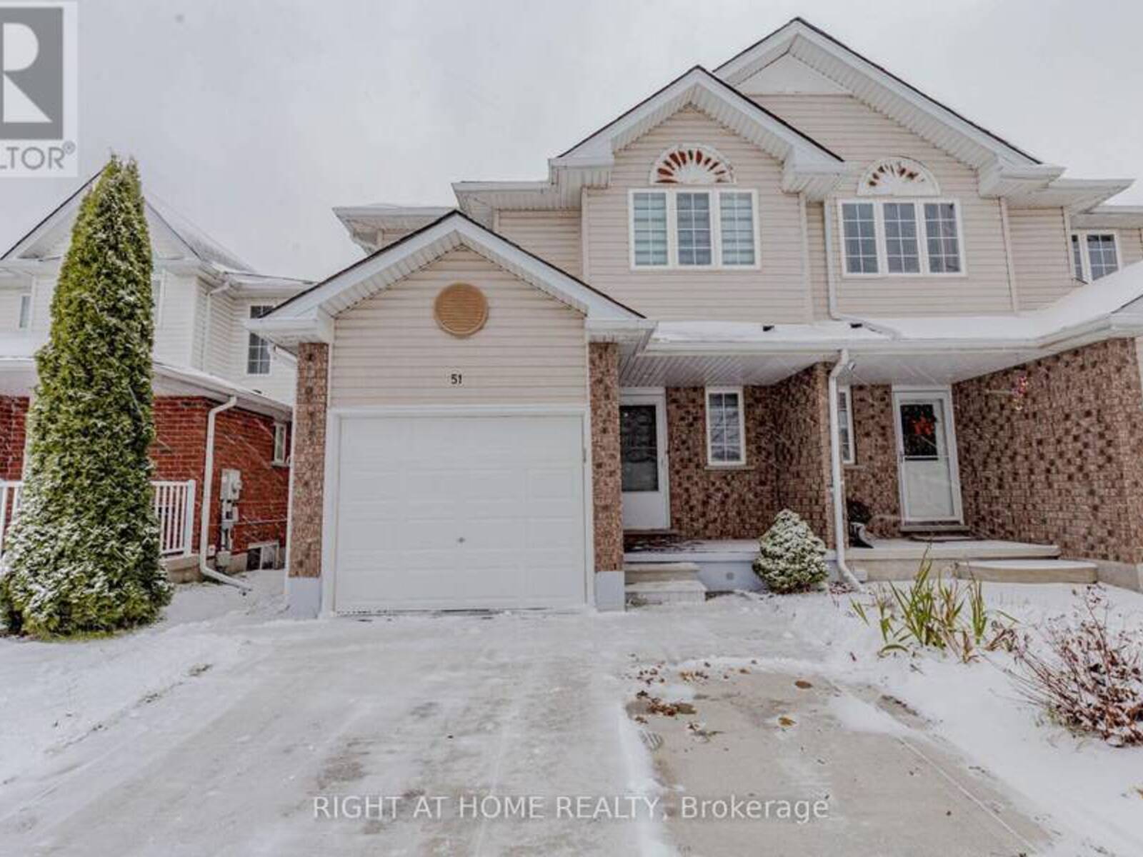 51 HAWKINS DRIVE, Cambridge, Ontario N1T 1Z7