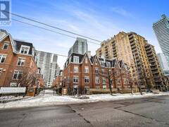 15 - 108 REDPATH AVENUE Toronto Ontario, M4S 2J7