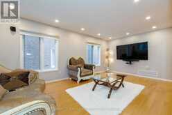 211 SOPHIA ROAD | Markham Ontario | Slide Image Nine