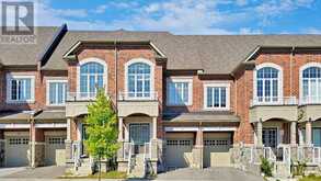 28 NESS DRIVE | Richmond Hill Ontario | Slide Image One