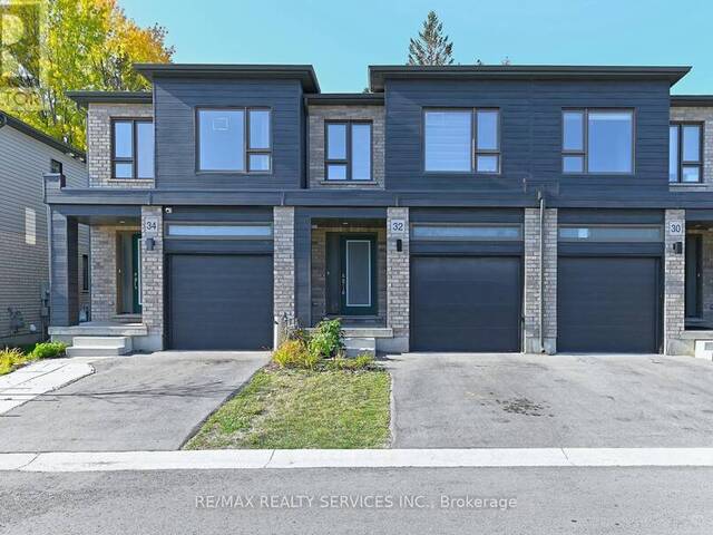 32 PONY WAY Kitchener Ontario, N2R 0R8