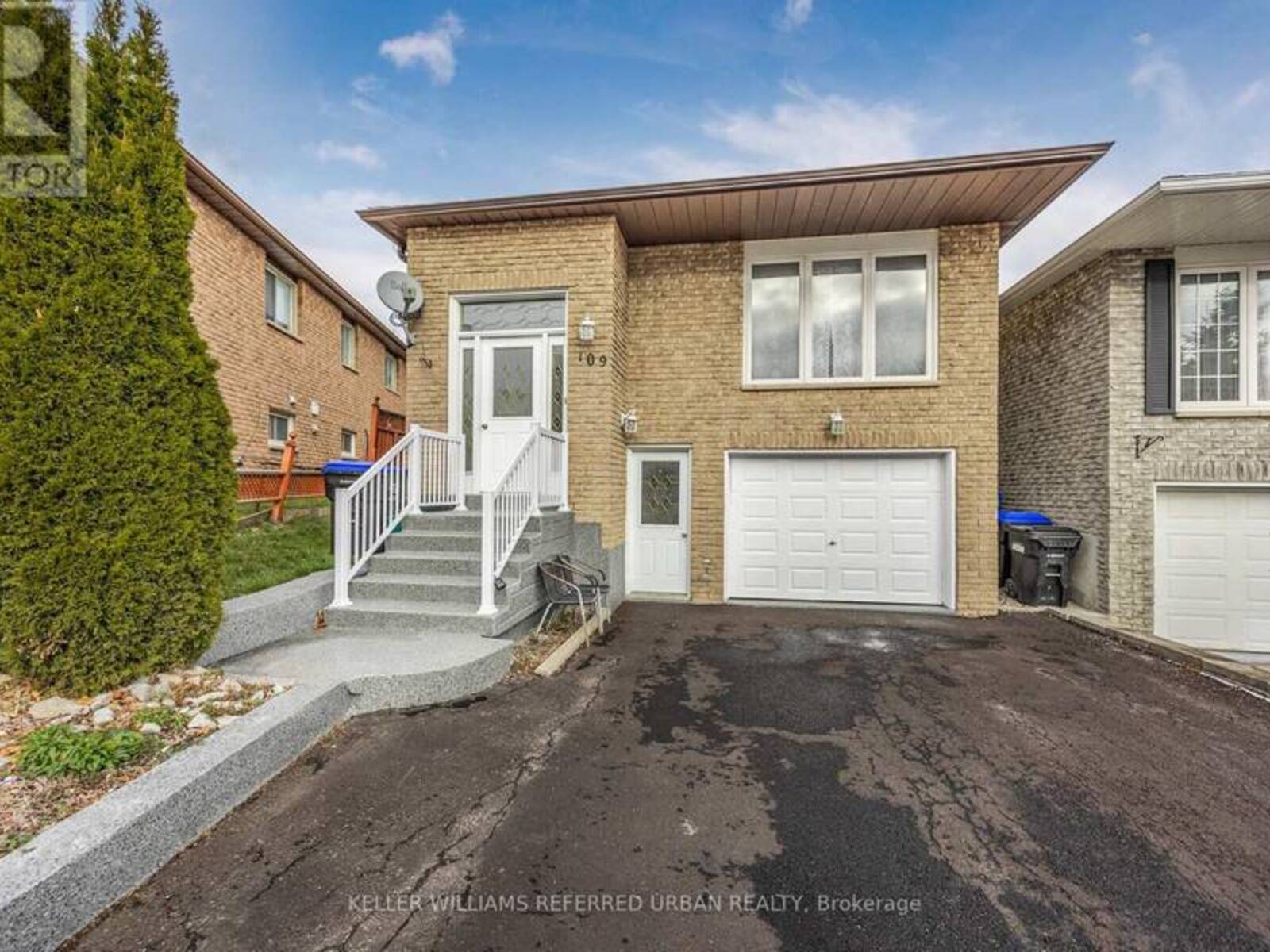 109 MAPLEGROVE AVENUE, Bradford West Gwillimbury, Ontario L3Z 1R9