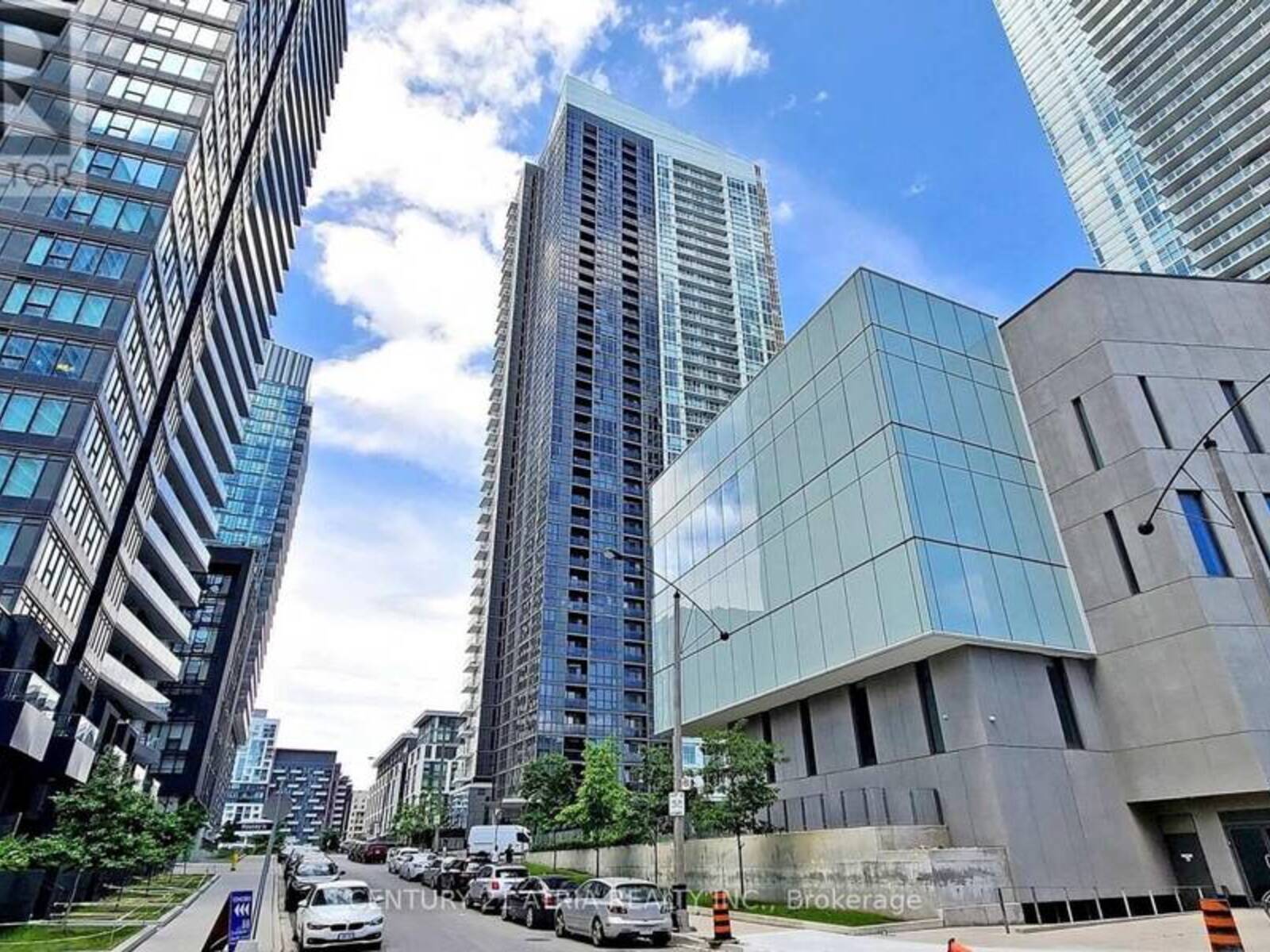 810 - 85 QUEENS WHARF ROAD, Toronto, Ontario M5V 0J9