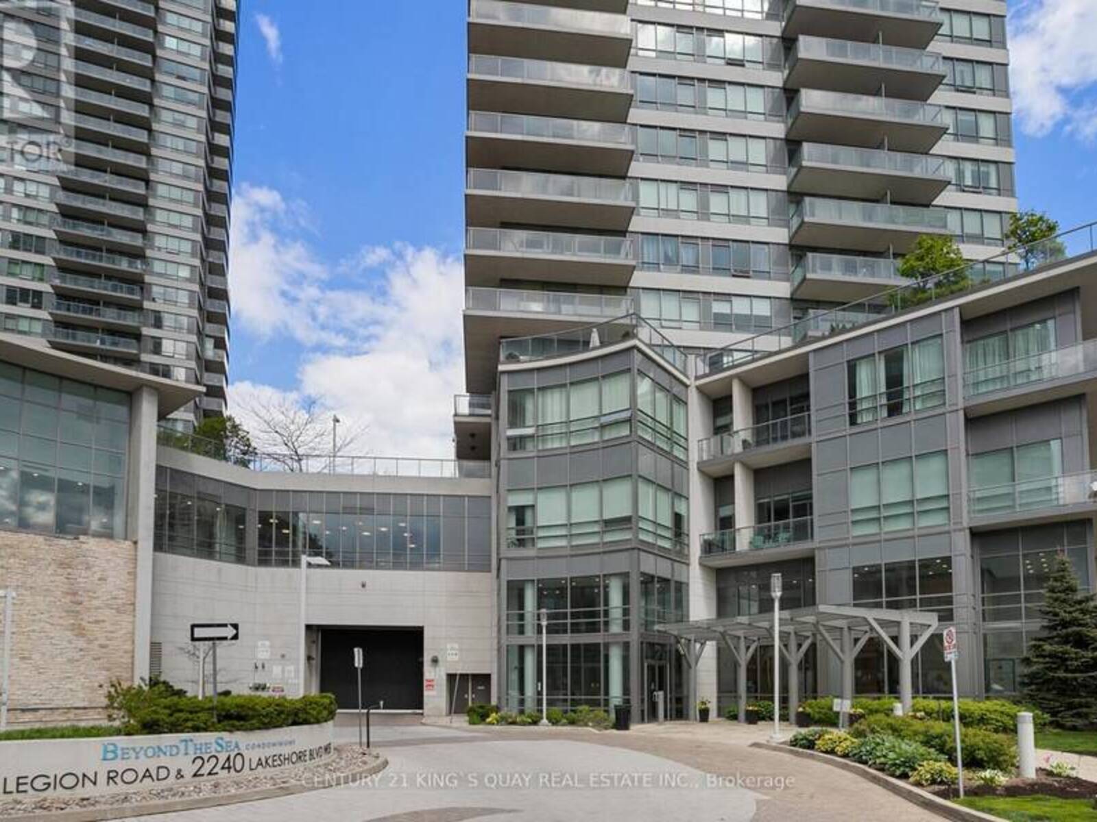 2904 - 2240 LAKE SHORE BOULEVARD W, Toronto, Ontario M8V 0A9