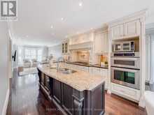 1050 MASTERS GREEN | Oakville Ontario | Slide Image Ten