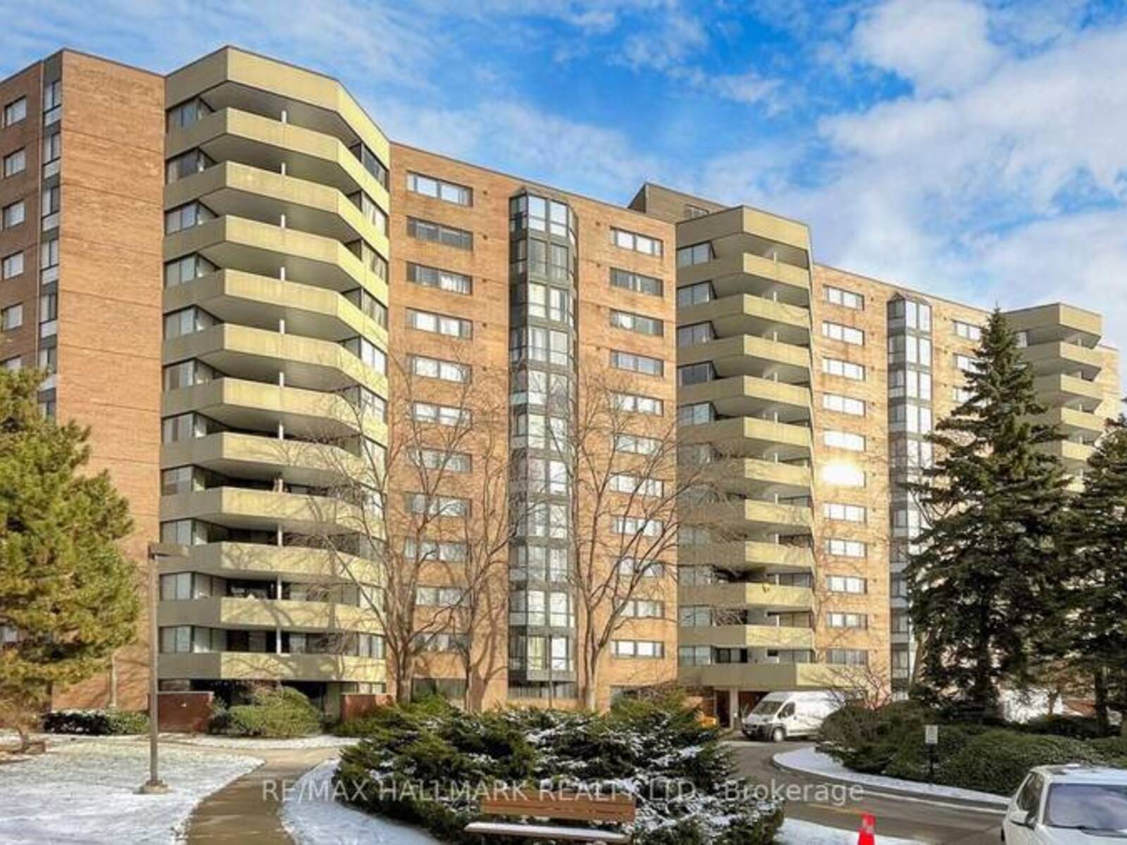 702 - 50 BAIF BOULEVARD, Richmond Hill, Ontario L4C 5L1