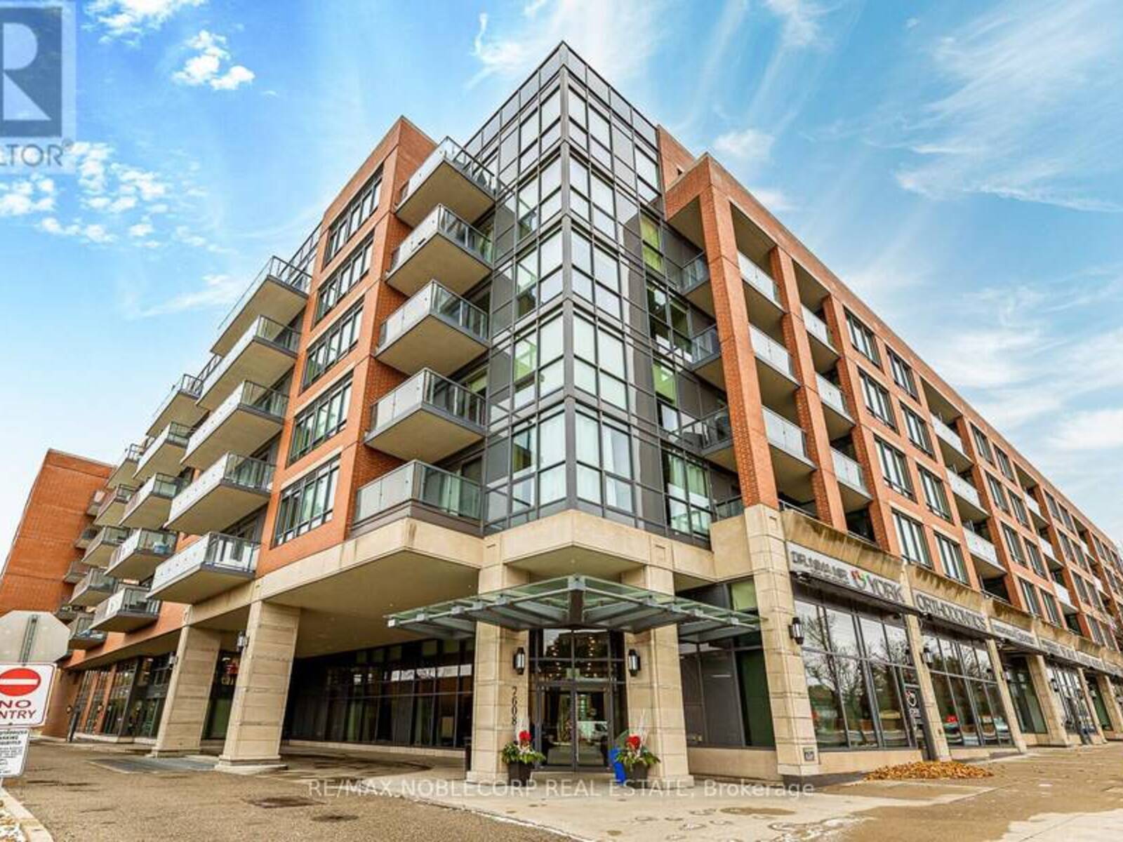 202 - 7608 YONGE STREET, Vaughan, Ontario L4J 1V9