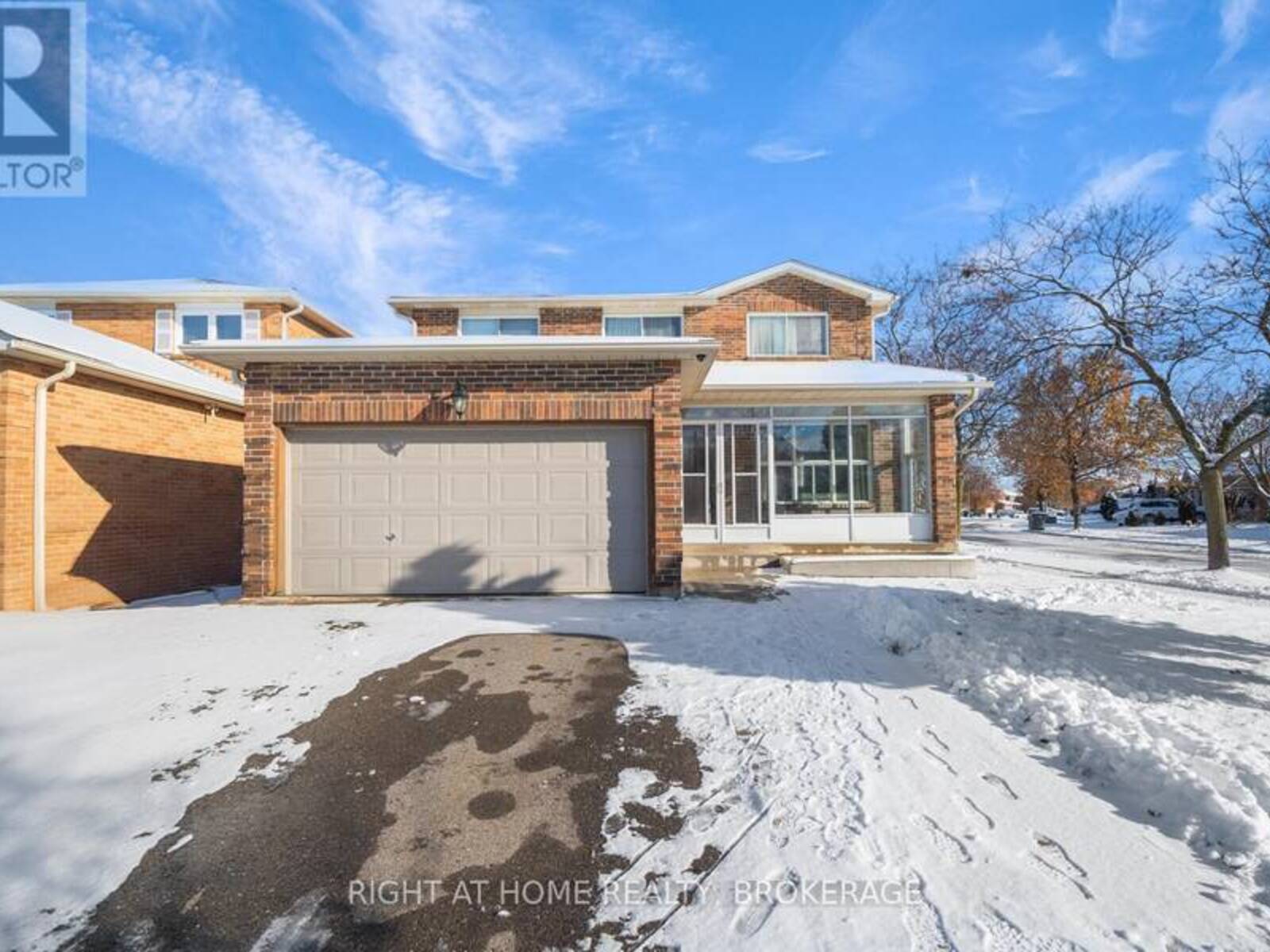 37 SHERINGHAM STREET, Brampton, Ontario L6Z 3P8