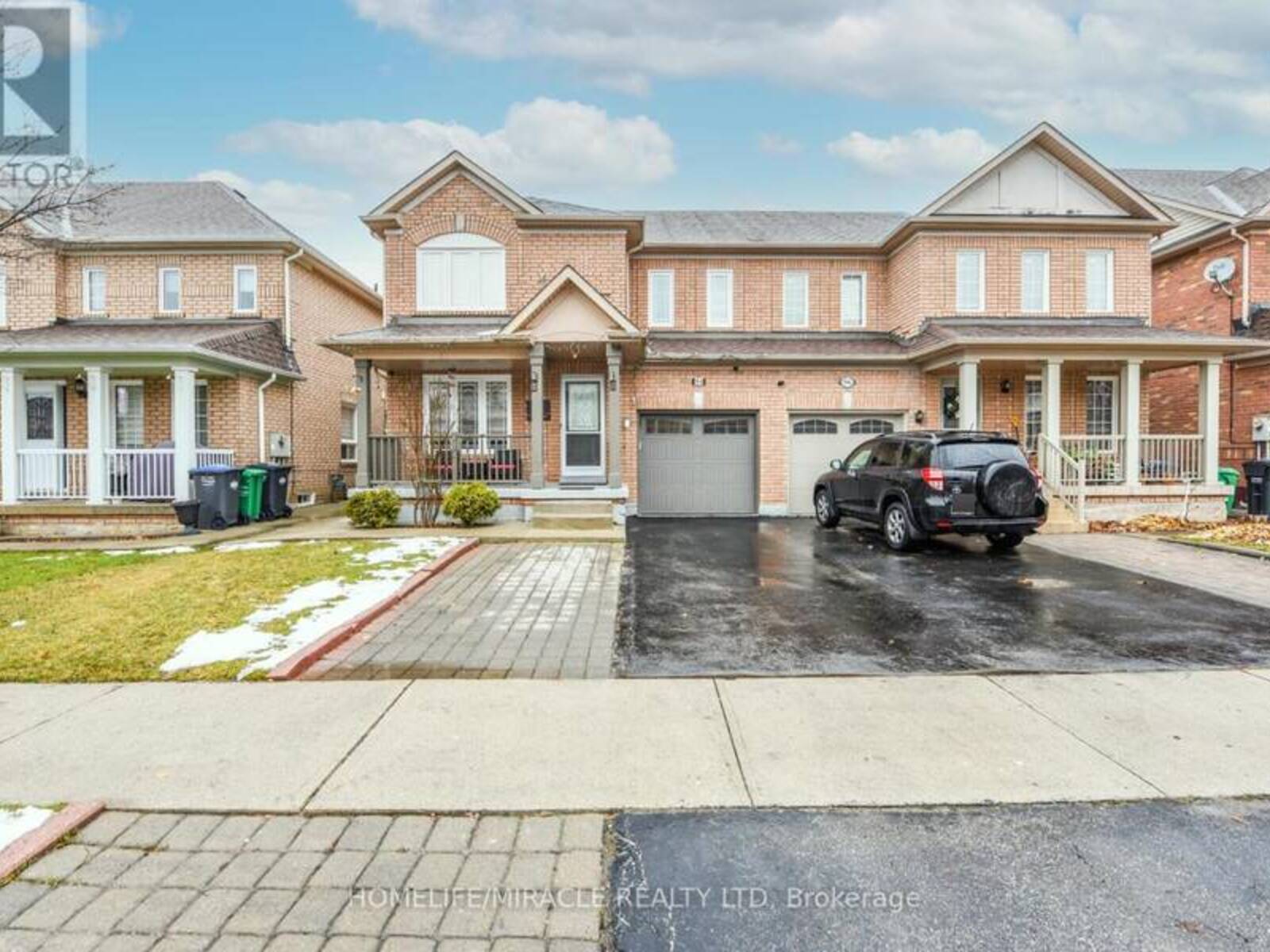 94 SAINTSBURY CRESCENT, Brampton, Ontario L6R 2V8