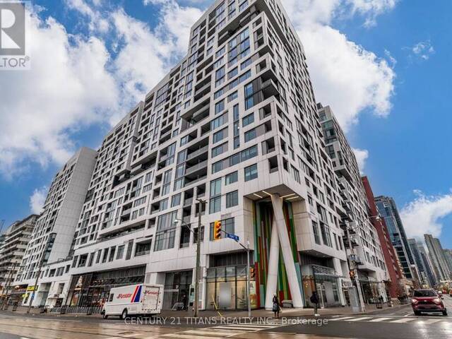 1702 - 27 BATHURST STREET Toronto Ontario, M5V 2P1