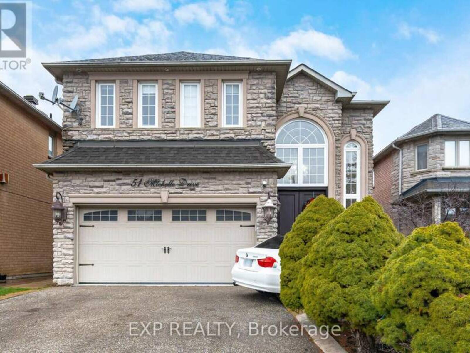 51 MICHELLE DRIVE, Vaughan, Ontario L4L 9B8