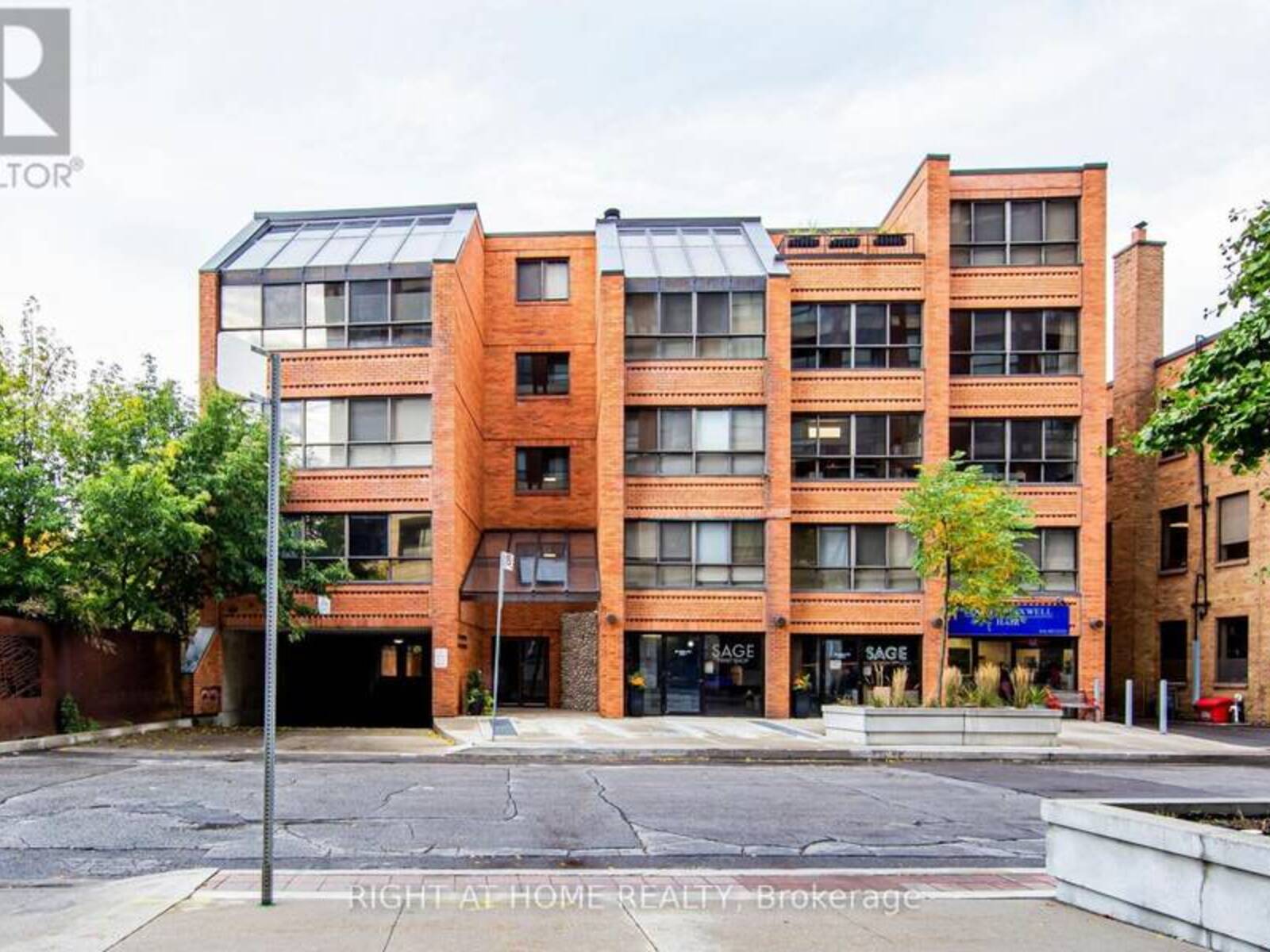 PH16 - 20 GLEBE ROAD W, Toronto, Ontario M5P 1C9