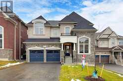 9 GOODWIN COURT | East Gwillimbury Ontario | Slide Image One