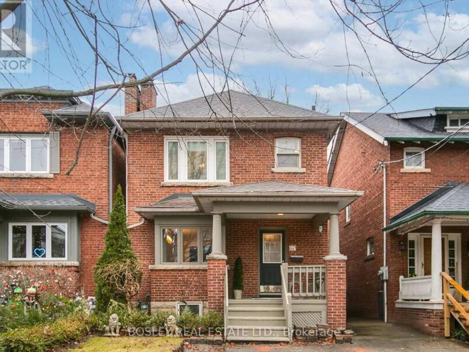 60 FAIRLAWN AVENUE, Toronto, Ontario M5M 1S7