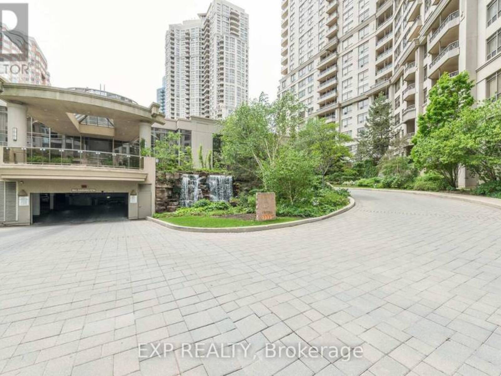 121 - 3888 DUKE OF YORK BOULEVARD, Mississauga, Ontario L5B 4P5