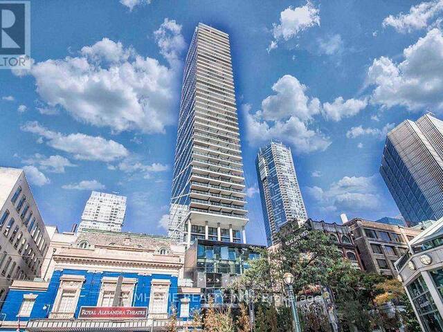 1003 - 224 KING STREET W Toronto Ontario, M5H 0A6 - 2 Bedrooms Condo For Sale