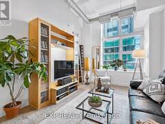 640 - 155 DALHOUSIE STREET Toronto Ontario, M5B 2P7