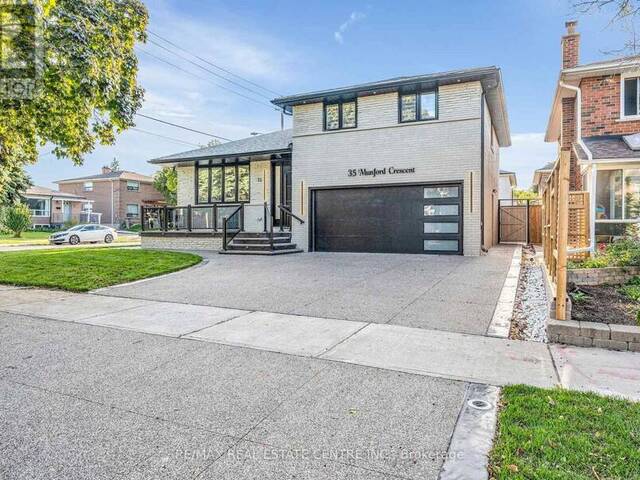 35 MUNFORD CRESCENT Toronto Ontario, M4B 1B9