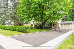 69 DON MOR DRIVE | Newmarket Ontario | Slide Image One