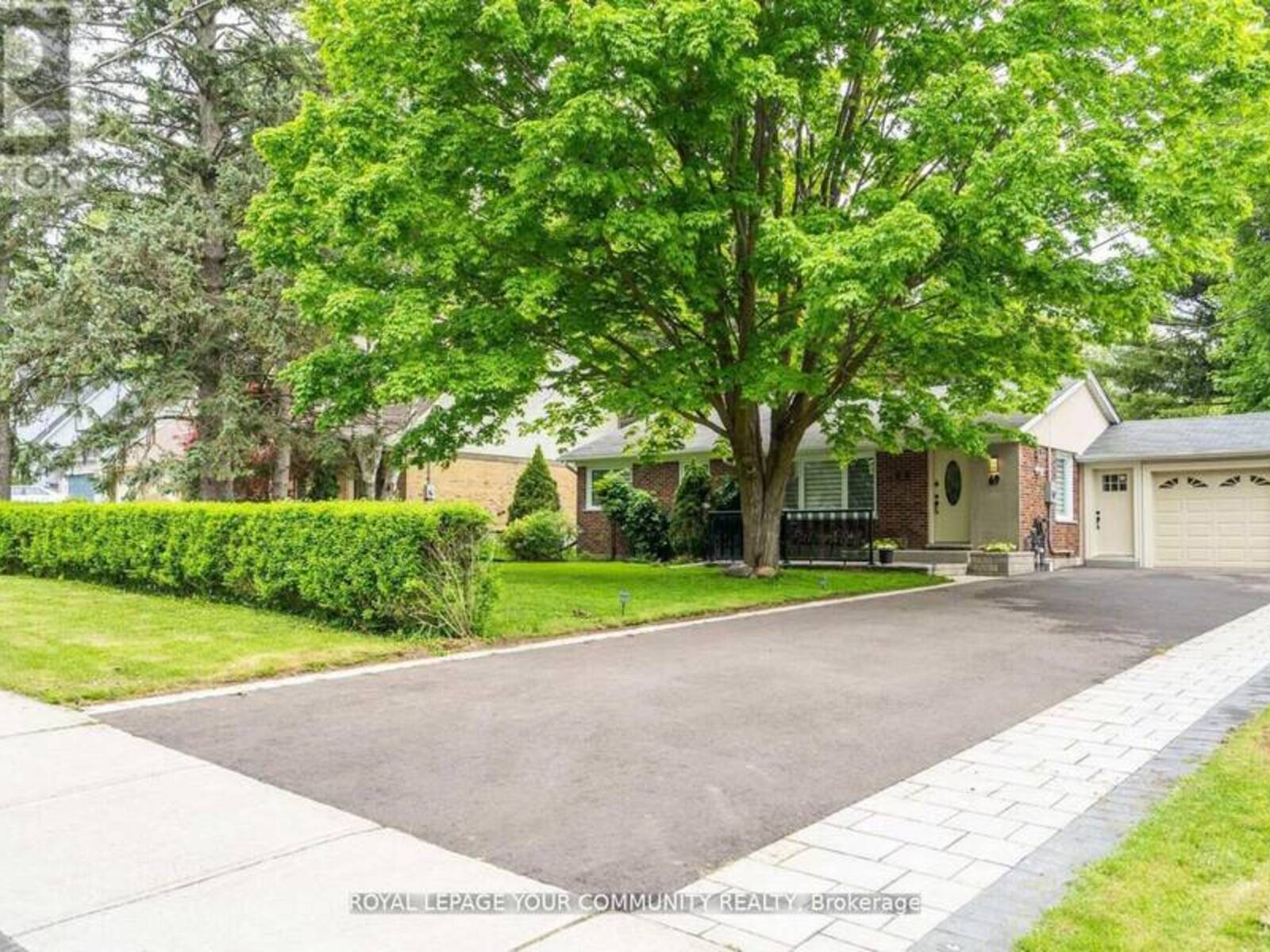 69 DON MOR DRIVE, Newmarket, Ontario L3Y 1G8