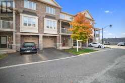 4122 PALERMO COMMON | Burlington Ontario | Slide Image Two