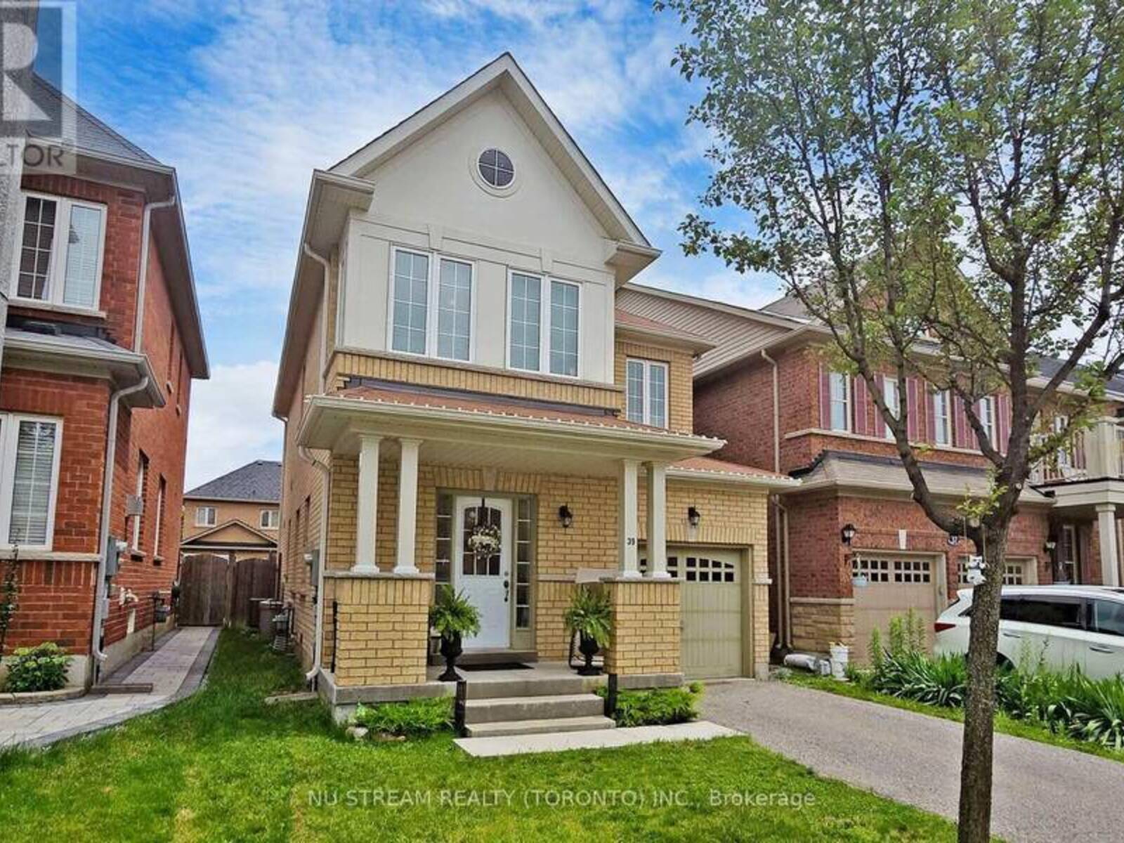 39 SILVERADO HILLS DRIVE, Markham, Ontario L6C 0H2