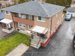 68 WHEATSHEAF CRESCENT Toronto Ontario, M3N 1P6