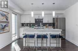 604 - 50 DUNSHEATH WAY | Markham Ontario | Slide Image Ten