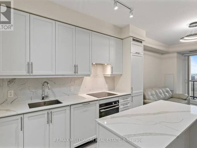 811 - 9085 JANE STREET Vaughan Ontario, L4K 0L8