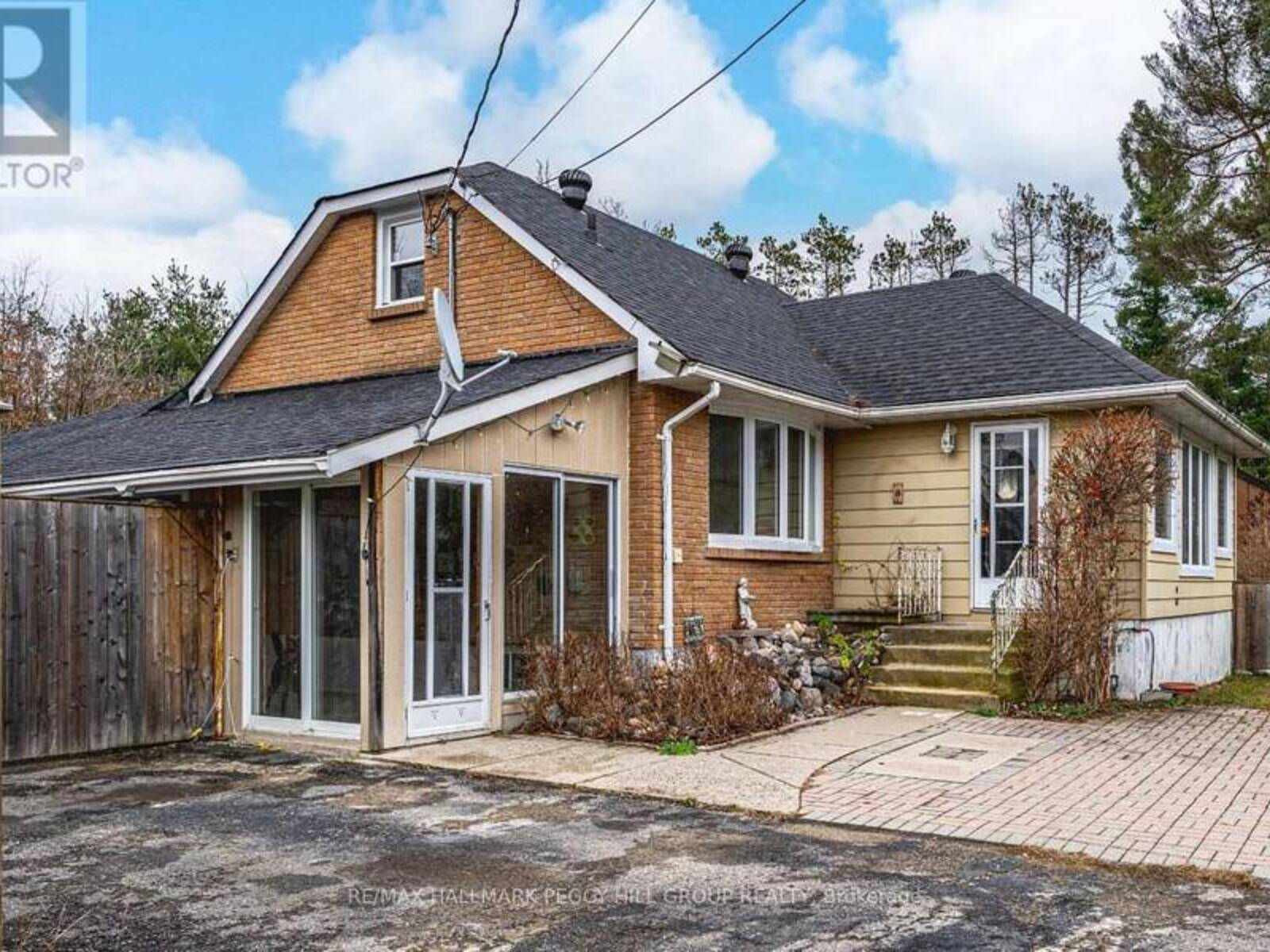 42 MILL STREET, Angus, Ontario L3W 0V7