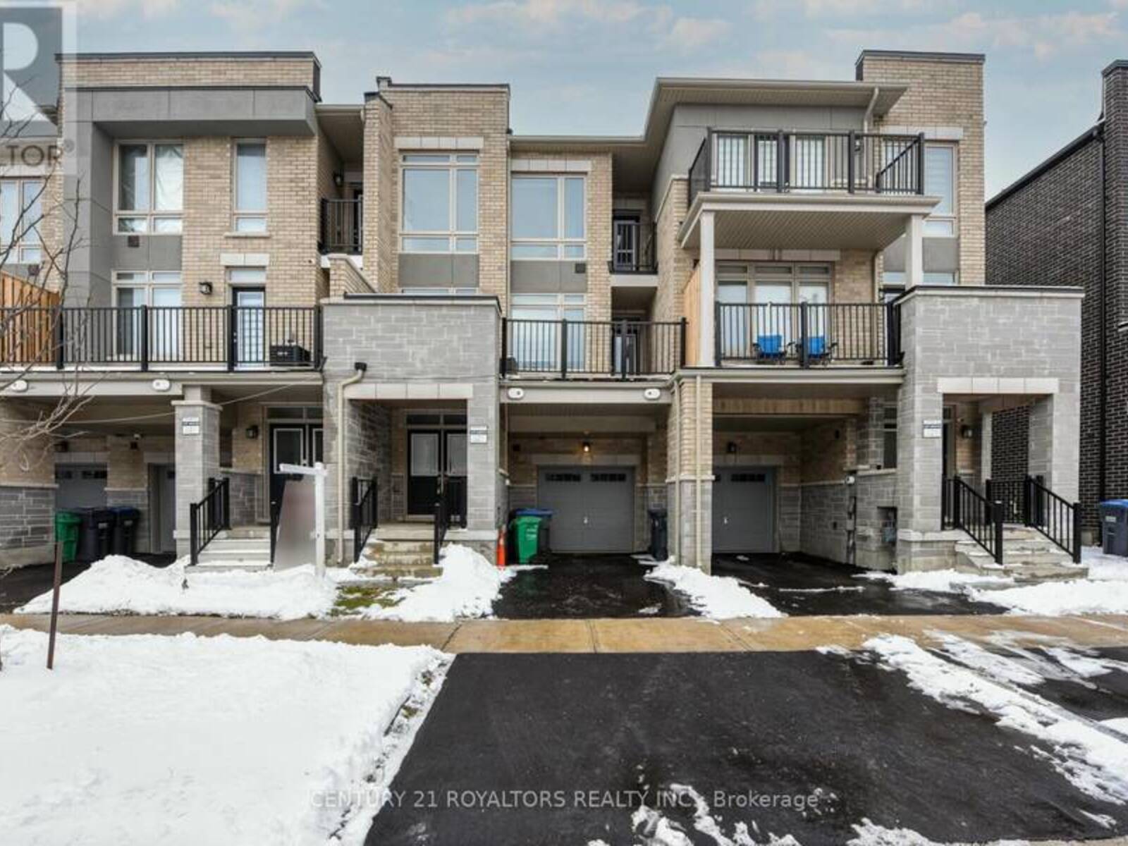 16 ARROWVIEW DRIVE, Brampton, Ontario L7A 5H7