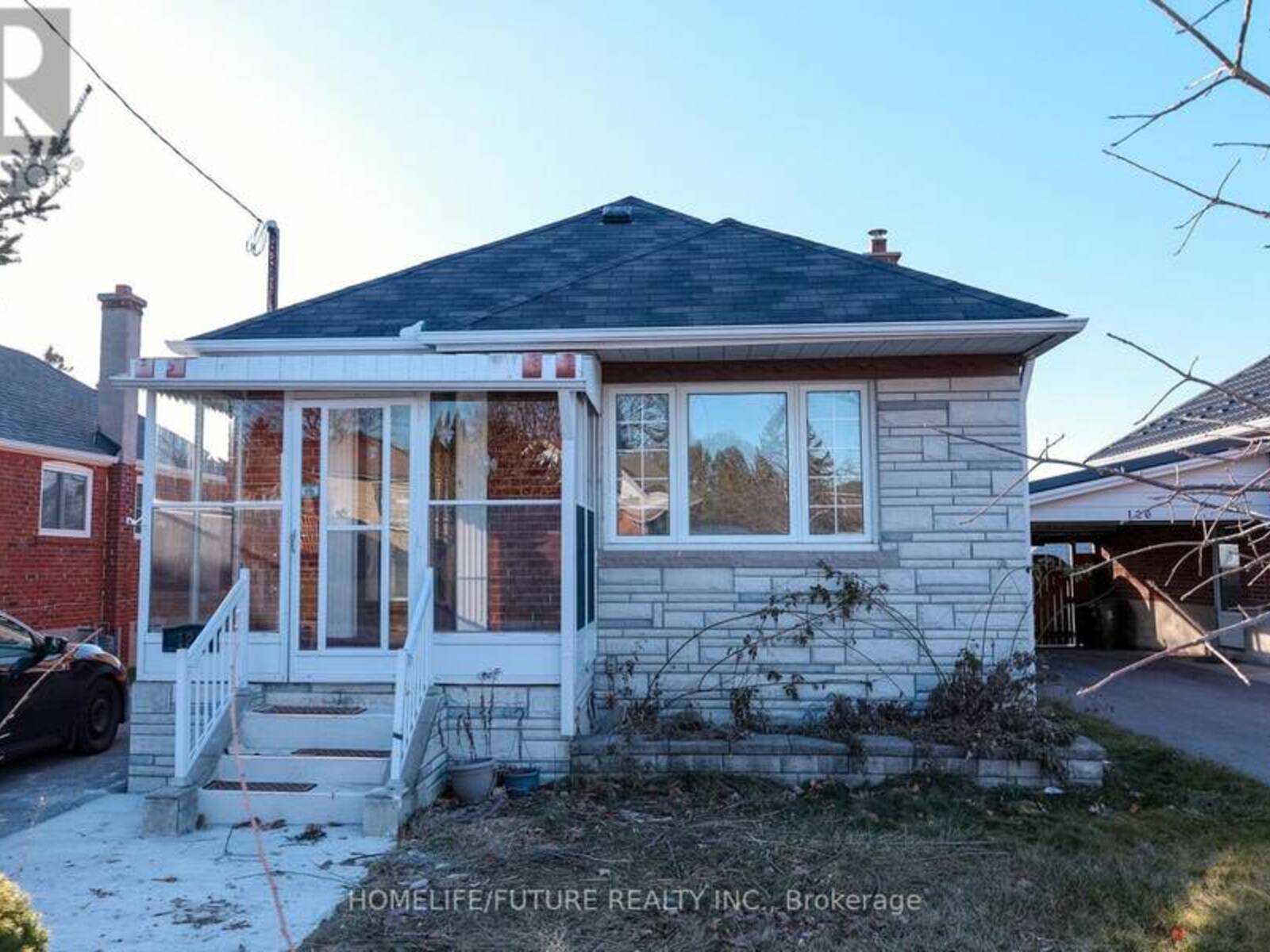 124 NORTH WOODROW BOULEVARD, Toronto, Ontario M1K 1X1