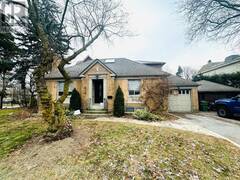 69 HADDINGTON AVENUE Toronto Ontario, M5M 2P2