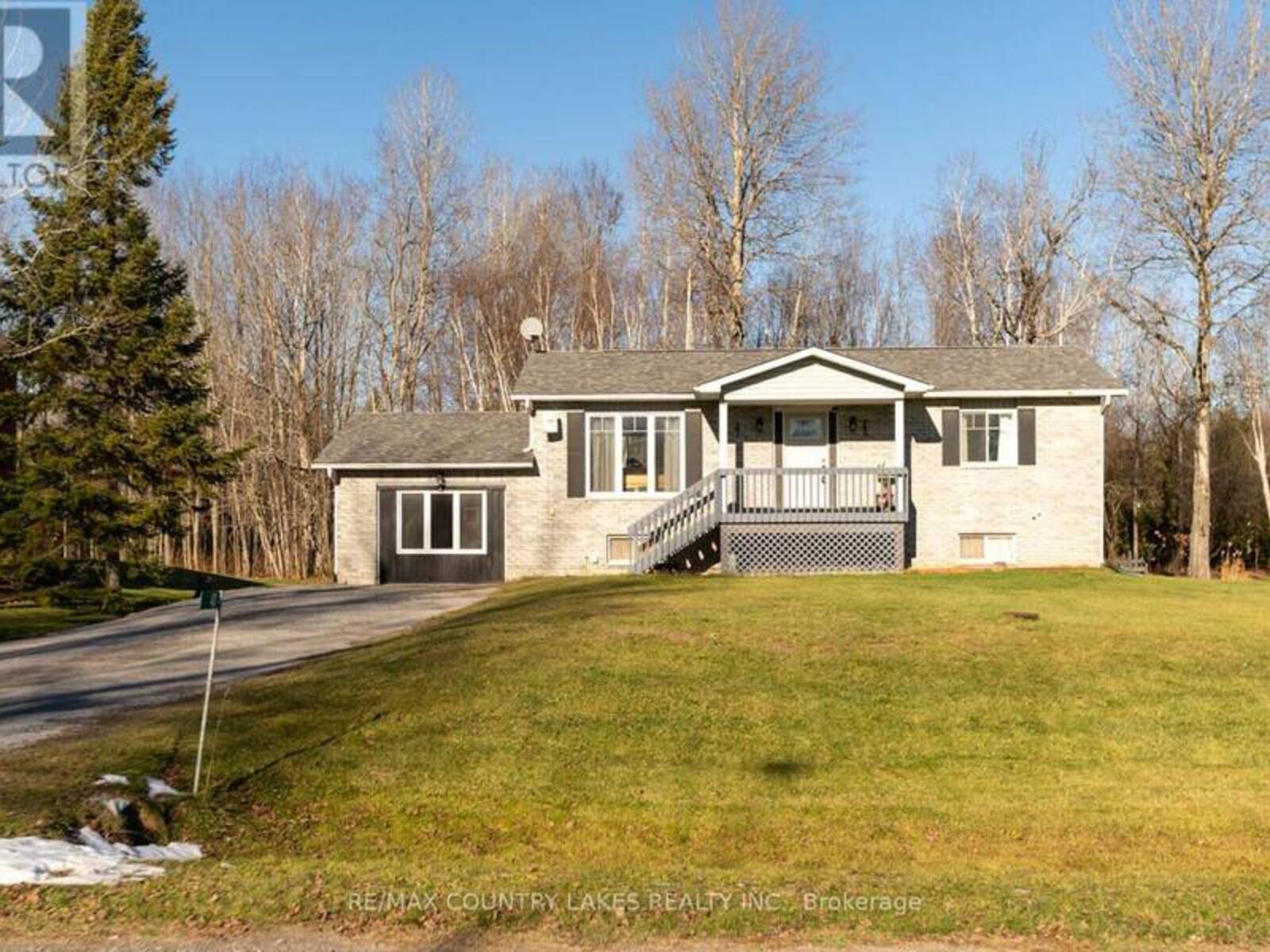 40 GREENWOOD CRESCENT, Kawartha Lakes, Ontario K0M 2T0