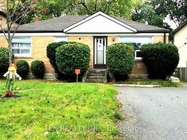 219 PEMBERTON AVENUE Toronto Ontario, M2M 1Y9