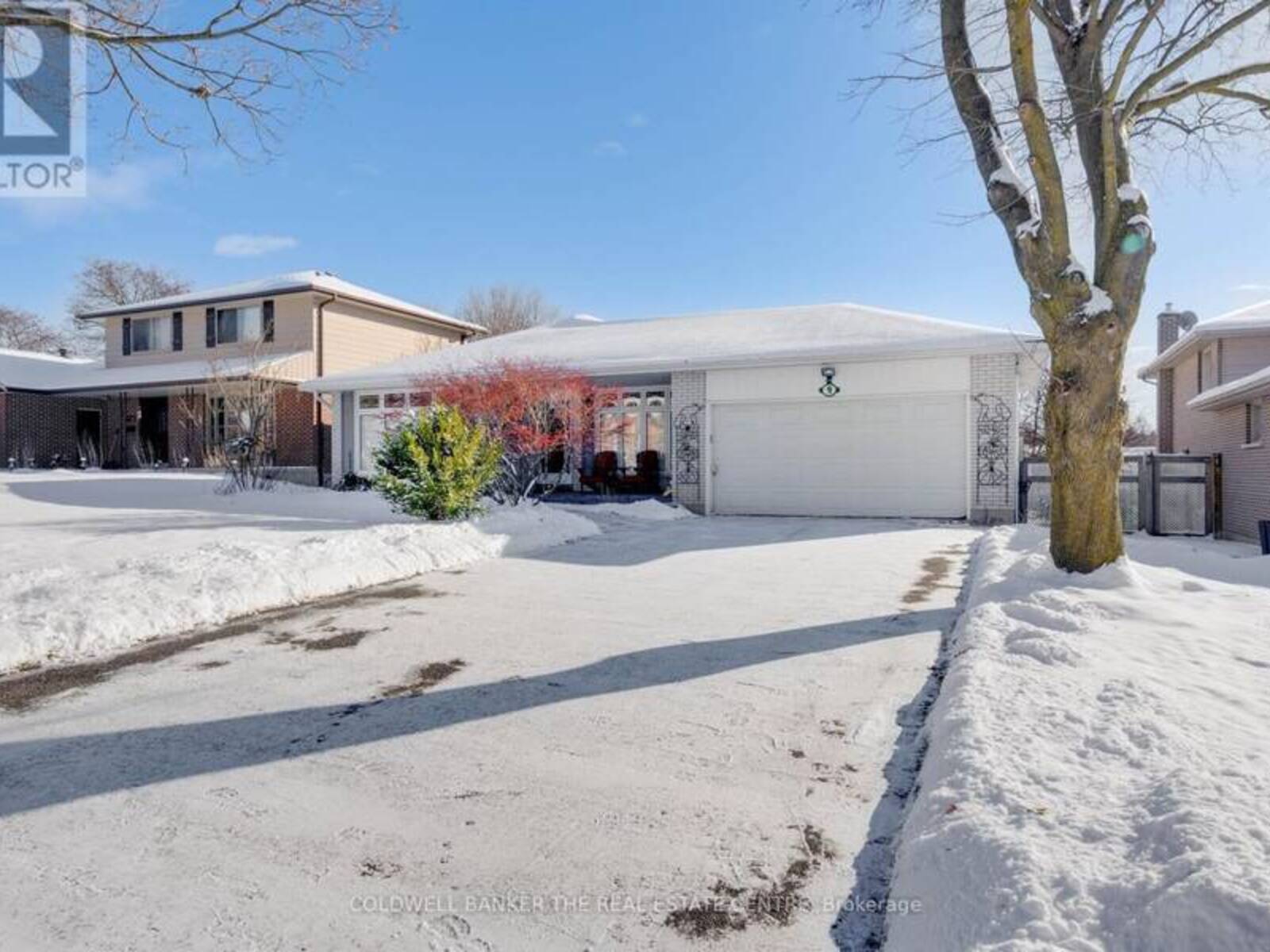 9 BELLEVUE CRESCENT, Barrie, Ontario L4M 2S9