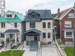 298 KEELE STREET Toronto Ontario, M6P 2K4