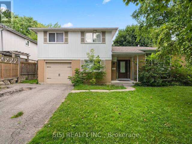 2 HILL DRIVE Aurora Ontario, L4G 3A6