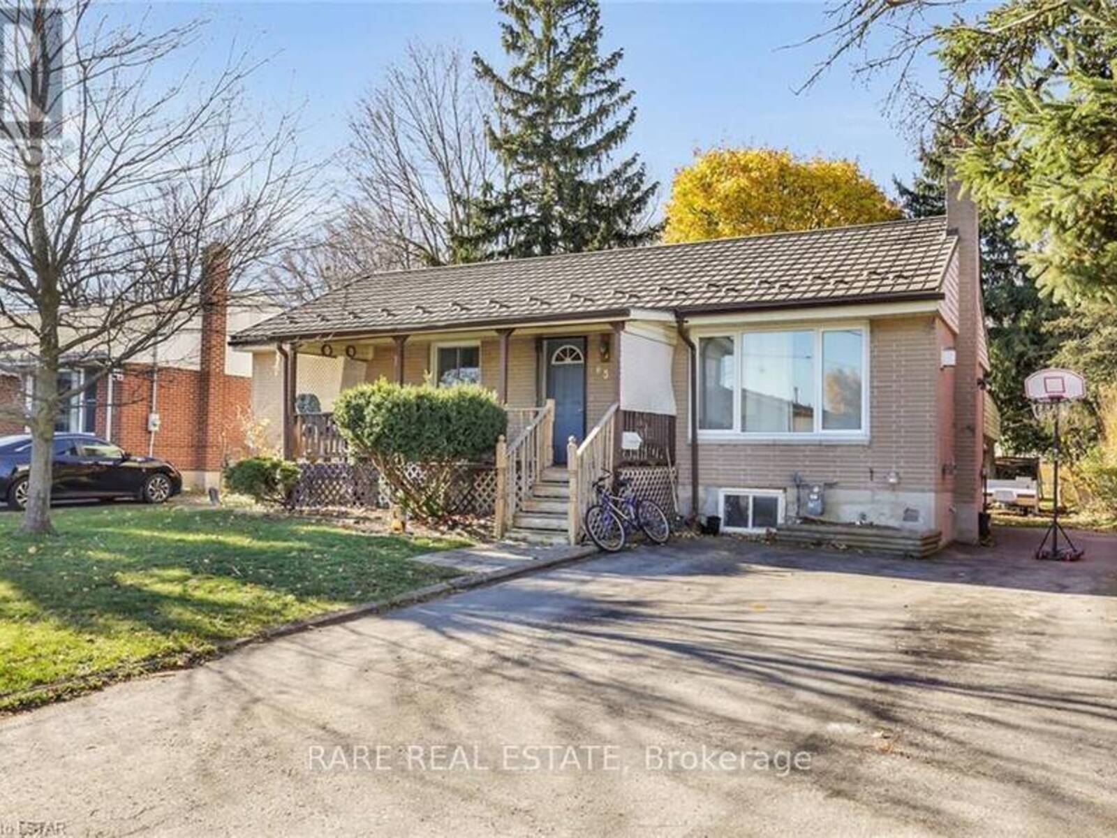 63 WISTOW STREET, London, Ontario N5Y 1C9