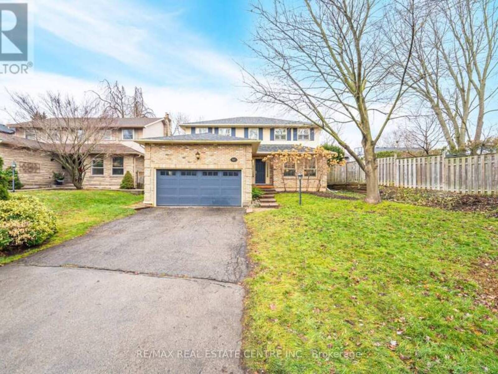 257 YORK ROAD, Dundas, Ontario L9H 1N1