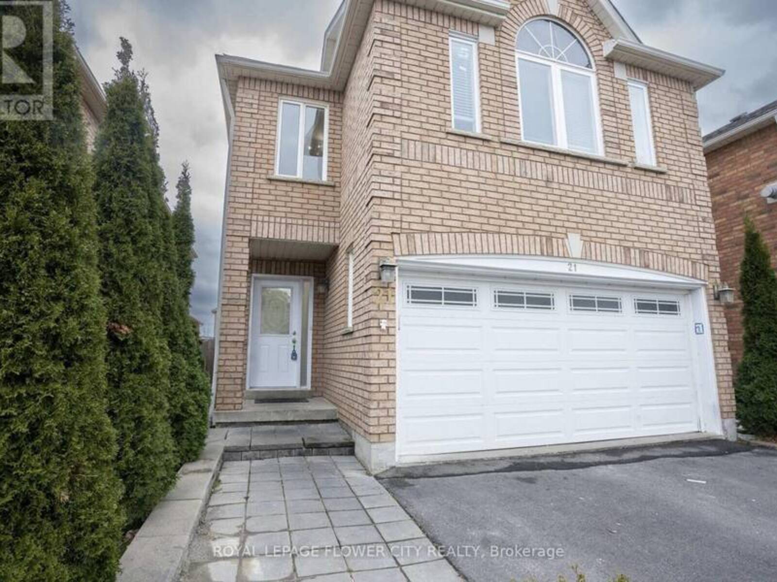 21 SUMMERDALE CRESCENT, Brampton, Ontario L6X 4V8