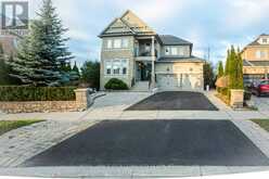 35 VANDERVOOT DRIVE | Richmond Hill Ontario | Slide Image One