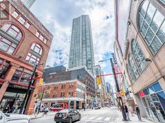 1204 - 197 YONGE STREET Toronto Ontario, M5B 1M4