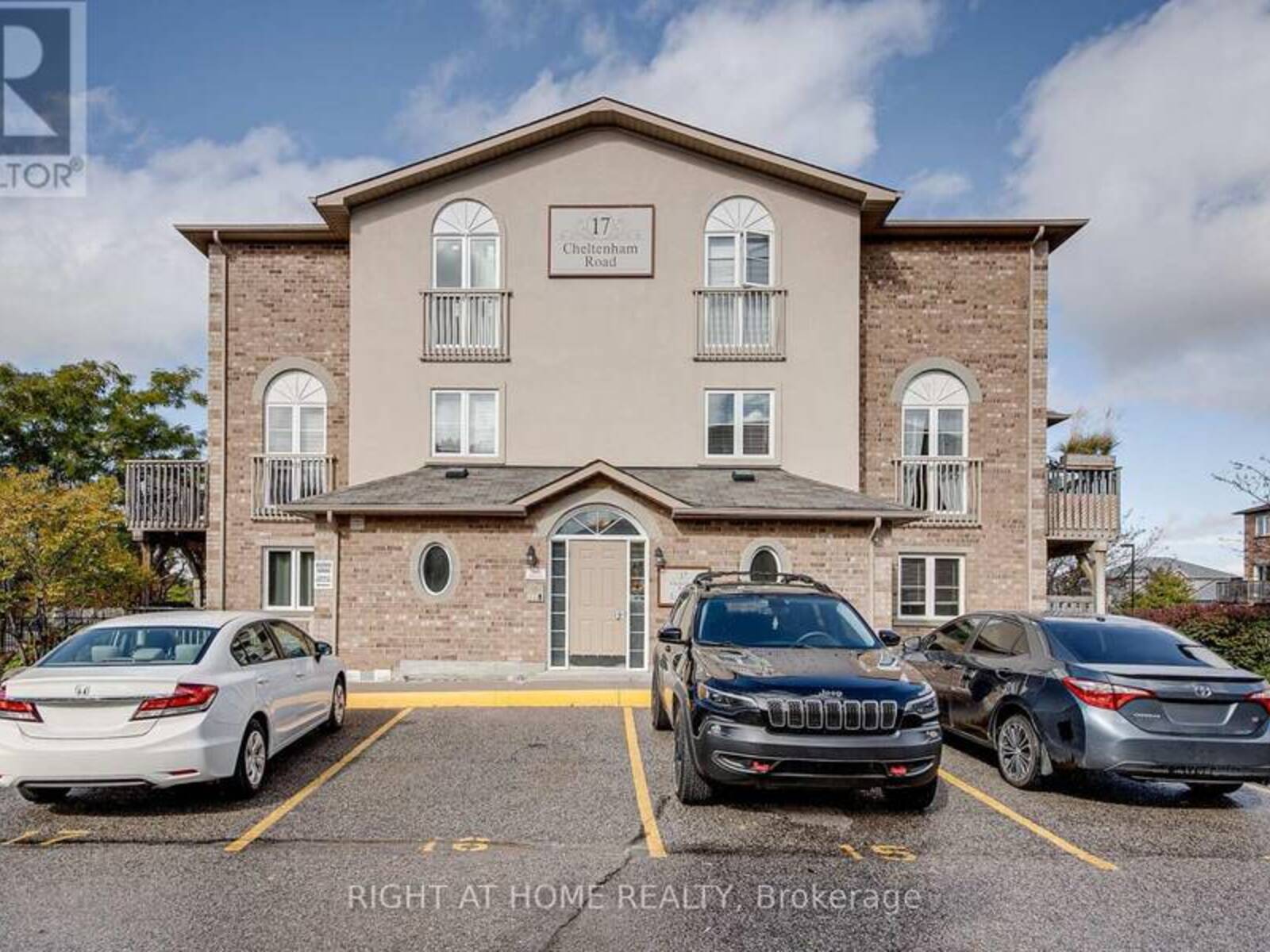 5 - 17 CHELTENHAM ROAD, Barrie, Ontario L4M 0E7