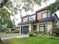 36 BURROWS AVENUE Toronto Ontario, M9B 4W7