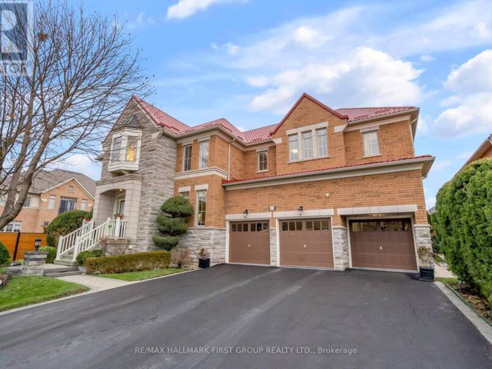 13 PATHLINK GATE, Brampton, Ontario L6P 2G2